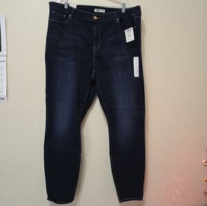 Signature Gold Levi Strauss Jeans